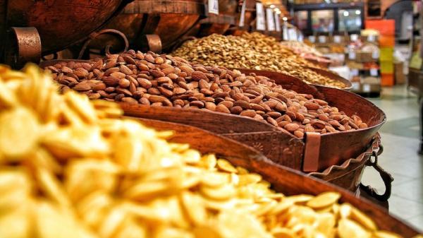 خشکسالی دلیل اصلی گرانی آجیل و خشکبار در زنجان