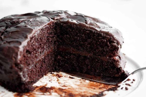 طرز تهیه کیک خیس شکلاتی با بافت نرم و طعمی فوق العاده در خانه